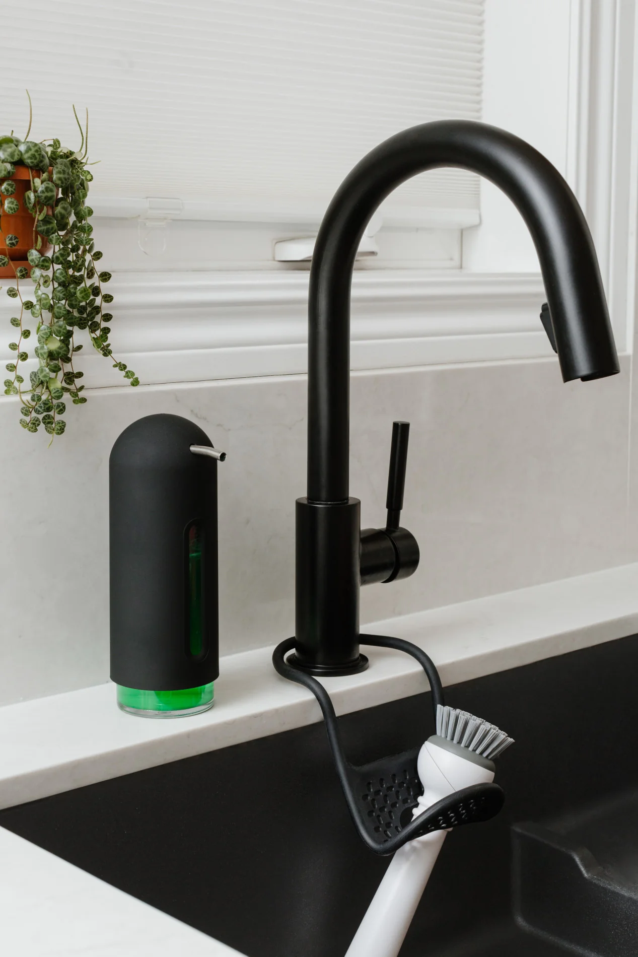 Penguin Soap Pump - Image 3
